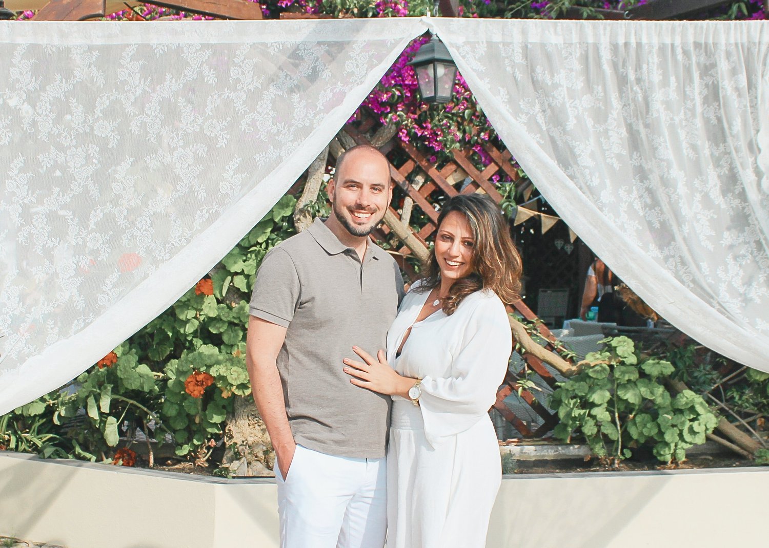 Couple by flowers, Algarve